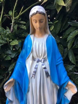 Moeder Maria / Mother Mary, groot polysteinen beeld, PRACHTIG.